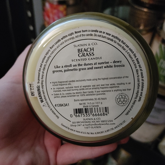 Slatkin beach grass candle - Picture 3 of 3